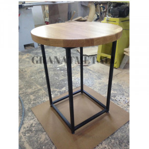 Подстолье квадратное из черной стали